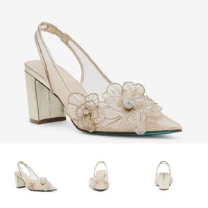 Betsey Johnson Women's Petra Pump Gold New Size 6M